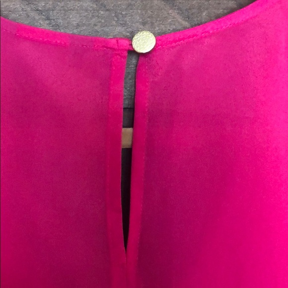 Banana Republic Pink Ruffled V-Neck - Size M - Picture 4 of 4